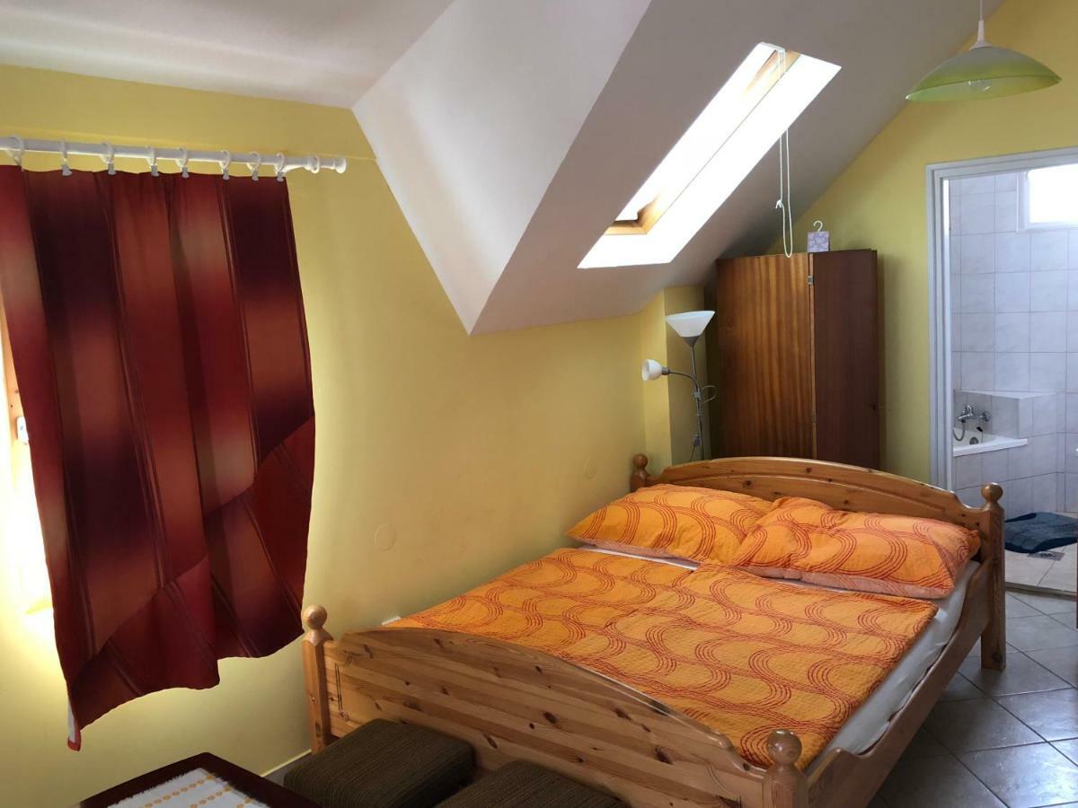 Liget Apartman Balatonföldvár Zewnętrze zdjęcie