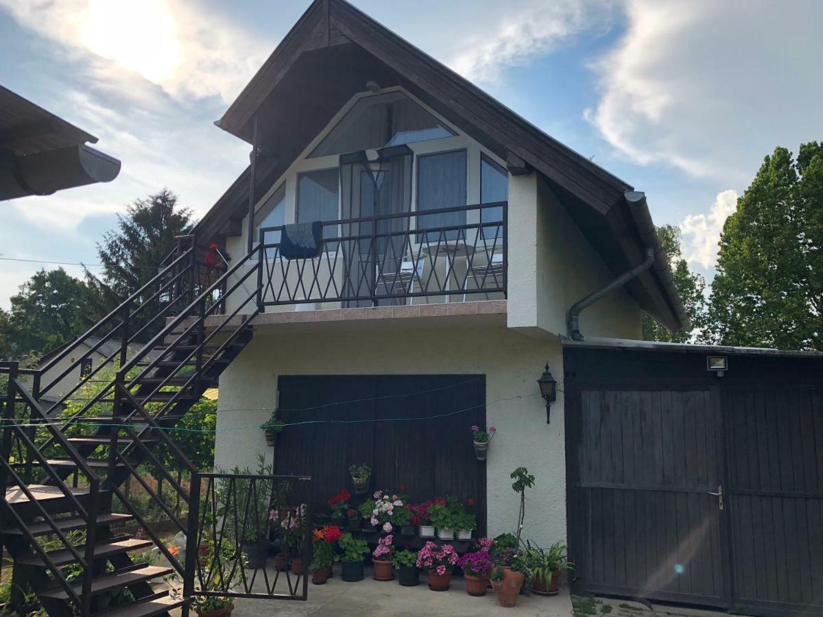 Liget Apartman Balatonföldvár Zewnętrze zdjęcie